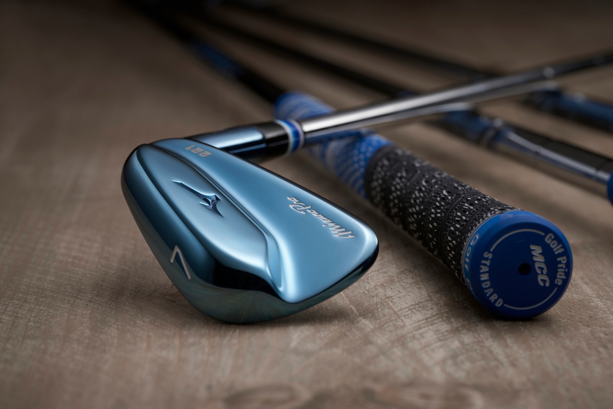 Mizuno Pro 221 Limited Edition Blue IP, 4-PW – Mizuno Golf