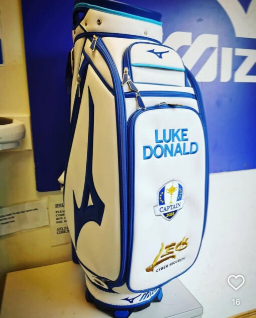 Výšivka na Mizuno Tour Bag